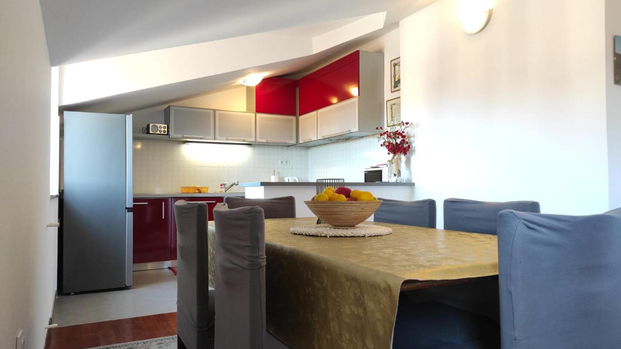 Luxury City Centre Apartment With Stunning View Omiš Buitenkant foto