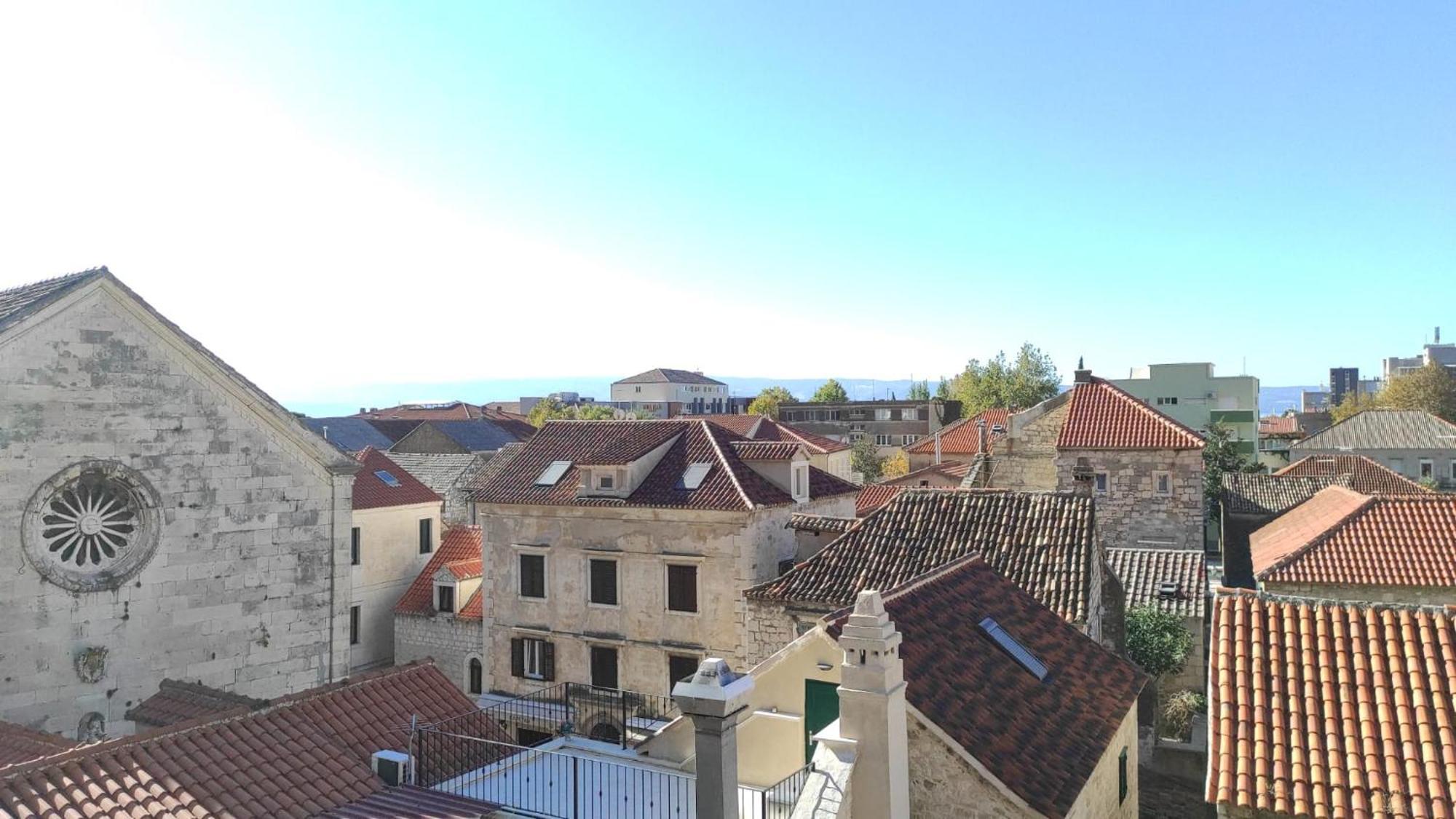 Luxury City Centre Apartment With Stunning View Omiš Buitenkant foto