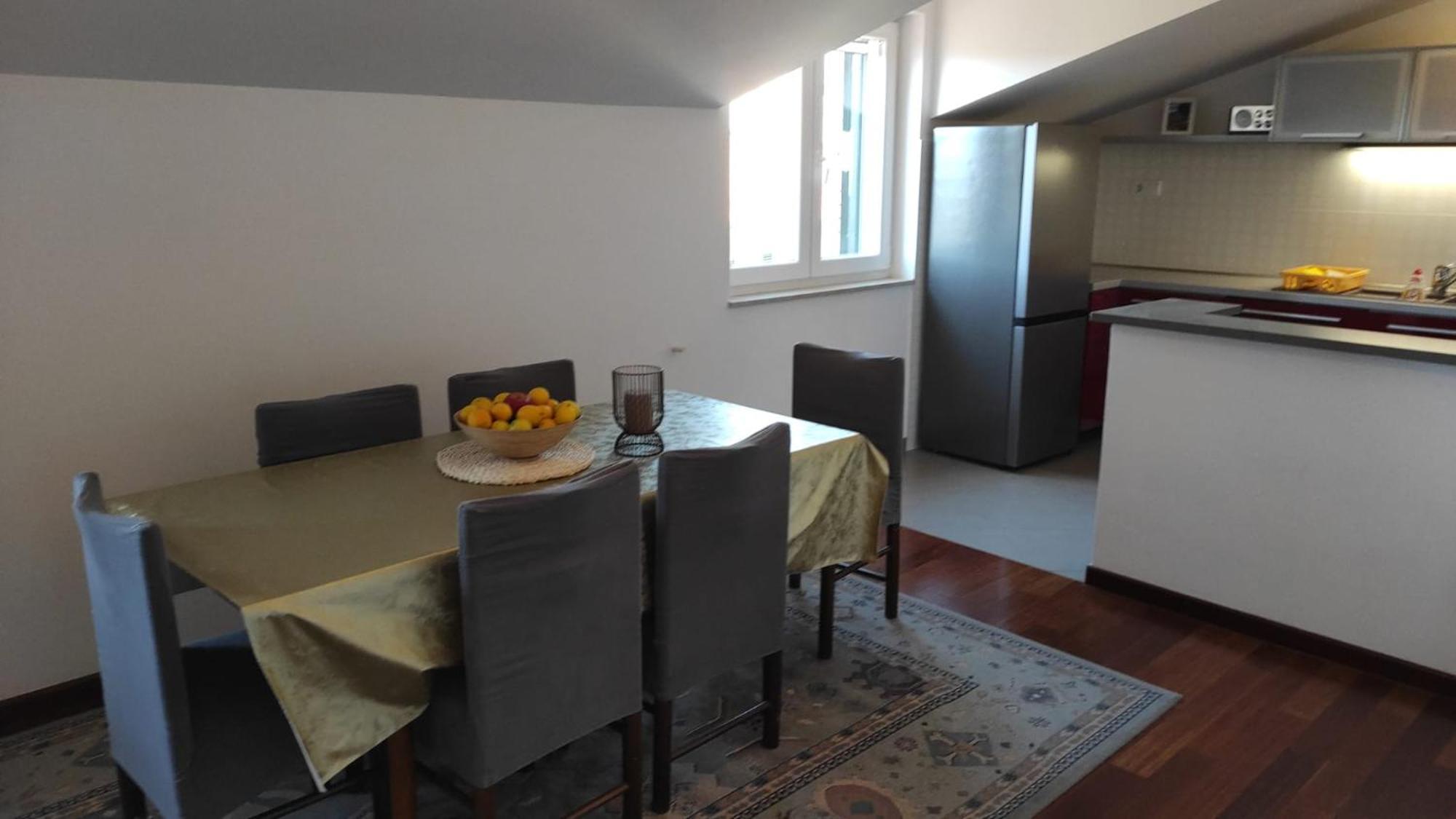 Luxury City Centre Apartment With Stunning View Omiš Buitenkant foto